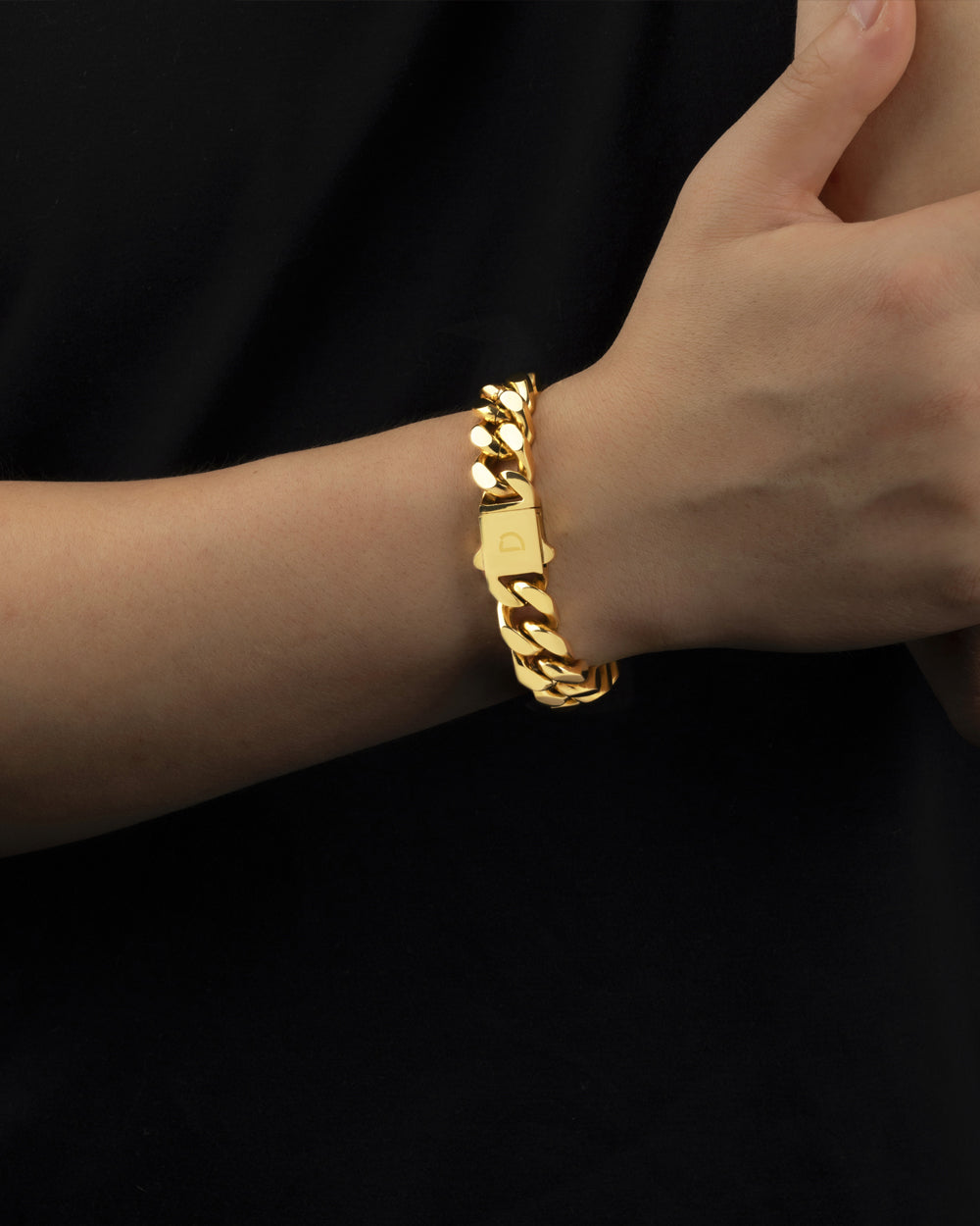 CLEAN BOXED CUBANA BRACELET. - 11MM 18K GOLD
