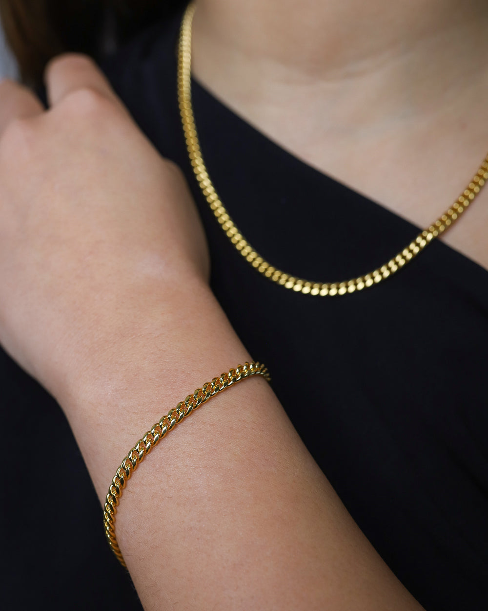 CLEAN CUBANA BRACELET. - 4MM 18K GOLD