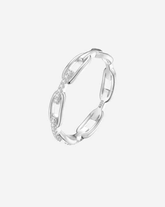 MOISSANITE ICED CHAIN RING. - WHITE GOLD