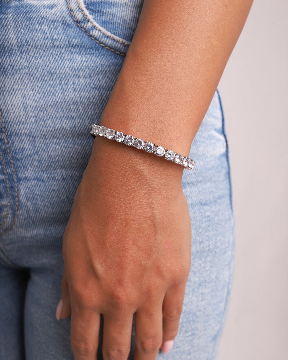MOISSANITE TENNIS BRACELET. - 5MM WHITE GOLD
