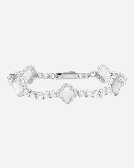 MOISSANITE PEARL CLOVERS BRACELET. - WHITE GOLD
