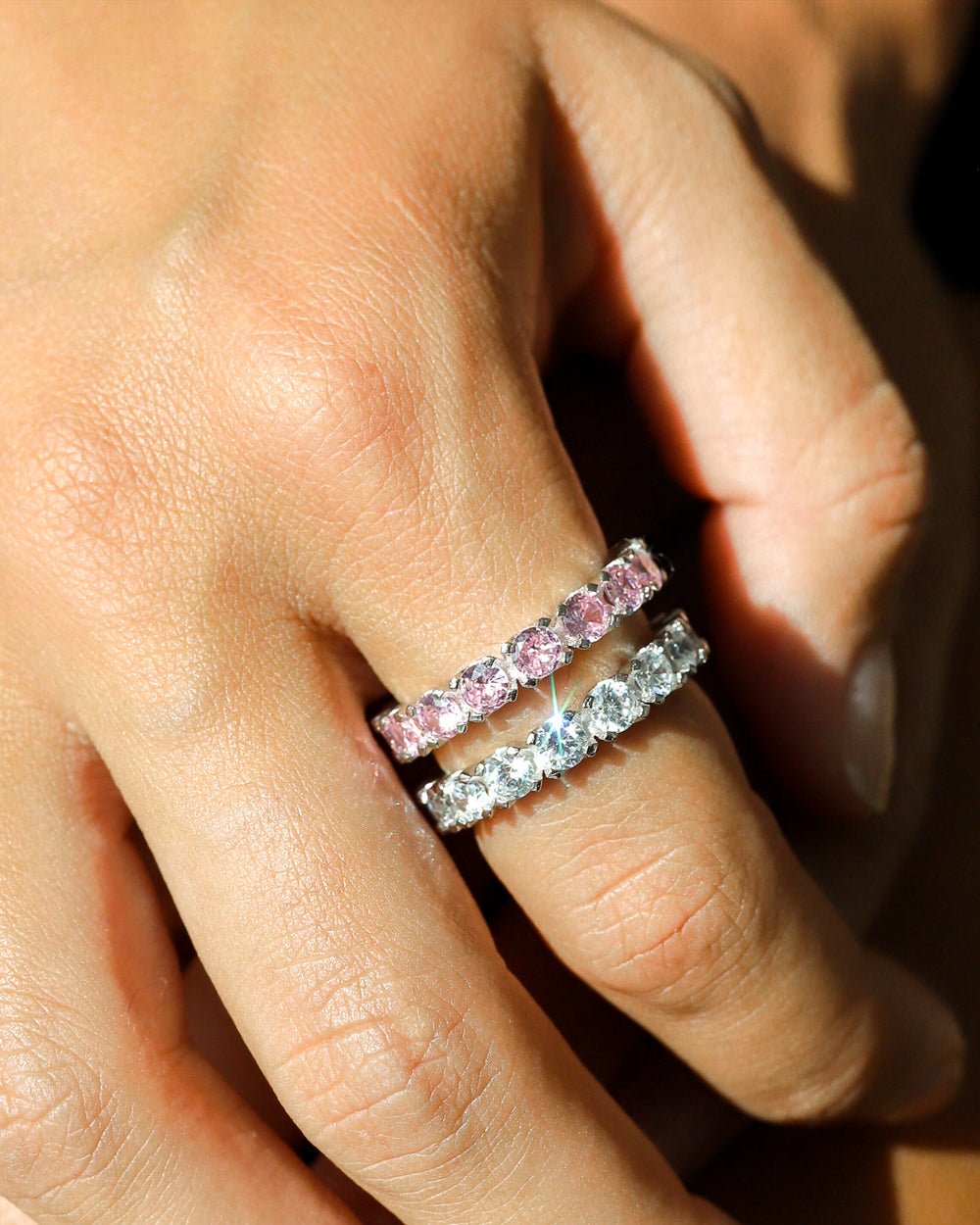 PINK ROUND CUT BAND 925. - WHITE GOLD