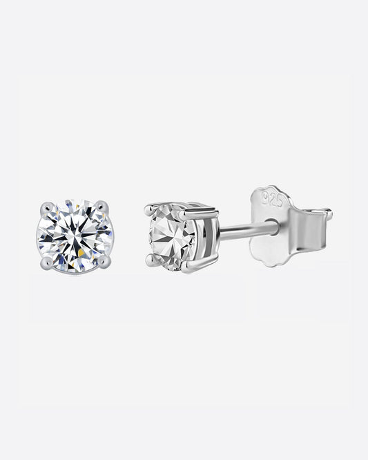 MOISSANITE DIAMOND STUDS. - 5MM