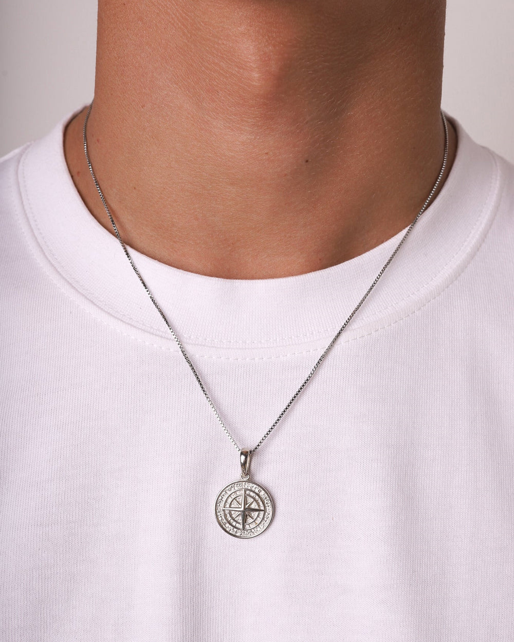 COMPASS PENDANT 925. - WHITE GOLD