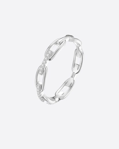 MOISSANITE ICED CHAIN RING. - WHITE GOLD